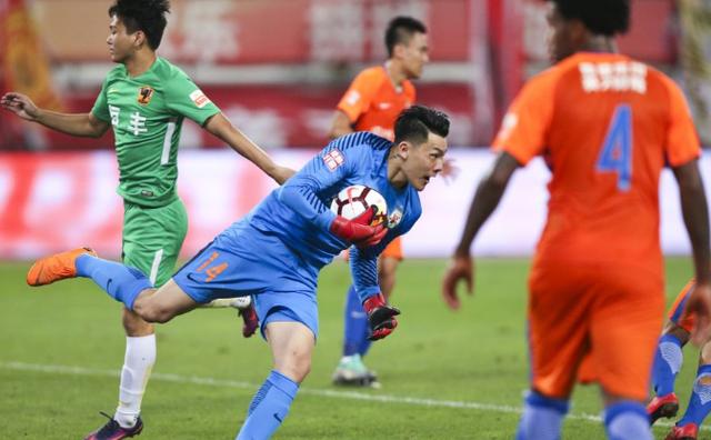  尼姆保级关键战受挫，主场不敌副班长前景愈发黯淡